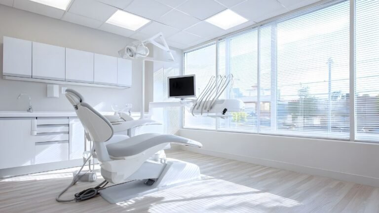 Clínica dental con enfoque integral y atención médica coordinada