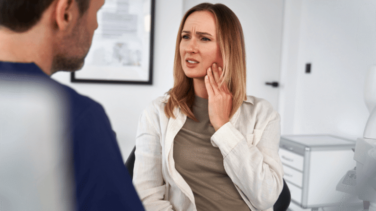 Bruxismo en Toledo con dolor mandibular y afectación de la ATM